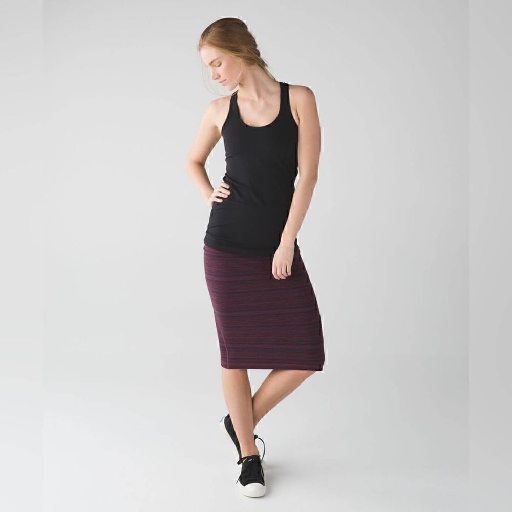 Lululemon Pull-On Skirt Red Grape Bordeaux Drama 8 Whimsigoth Boho Fairy Grunge